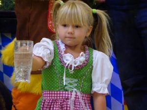 The Kids’ play area at Big Bear Lake Oktoberfest has been enhanced with new activities for kids to enjoy throughout the festive time. What to do at Big Bear Lake | Big Bear Lake October Events | Things to do at Big Bear Lake #travel #oktoberfest #bigbearlake